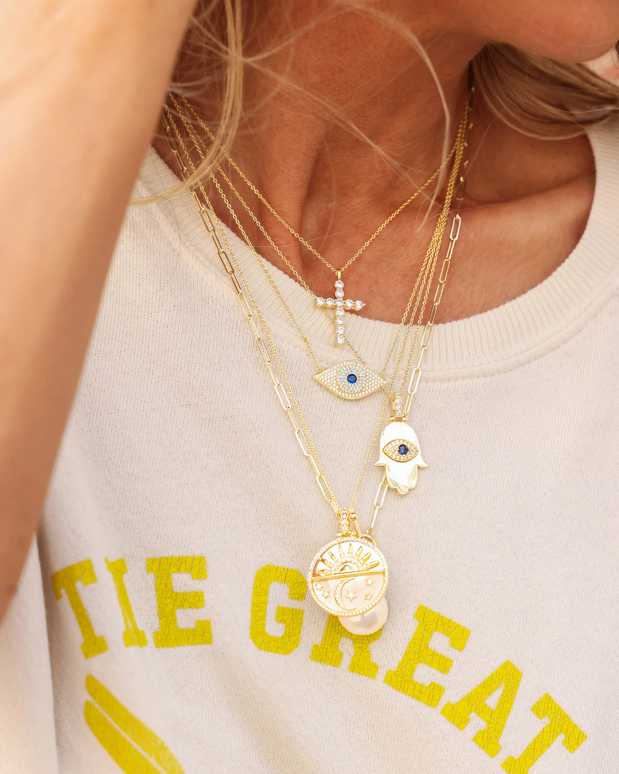 New Beginnings Medallion Necklace - Gold|White Diamondettes - Image 6