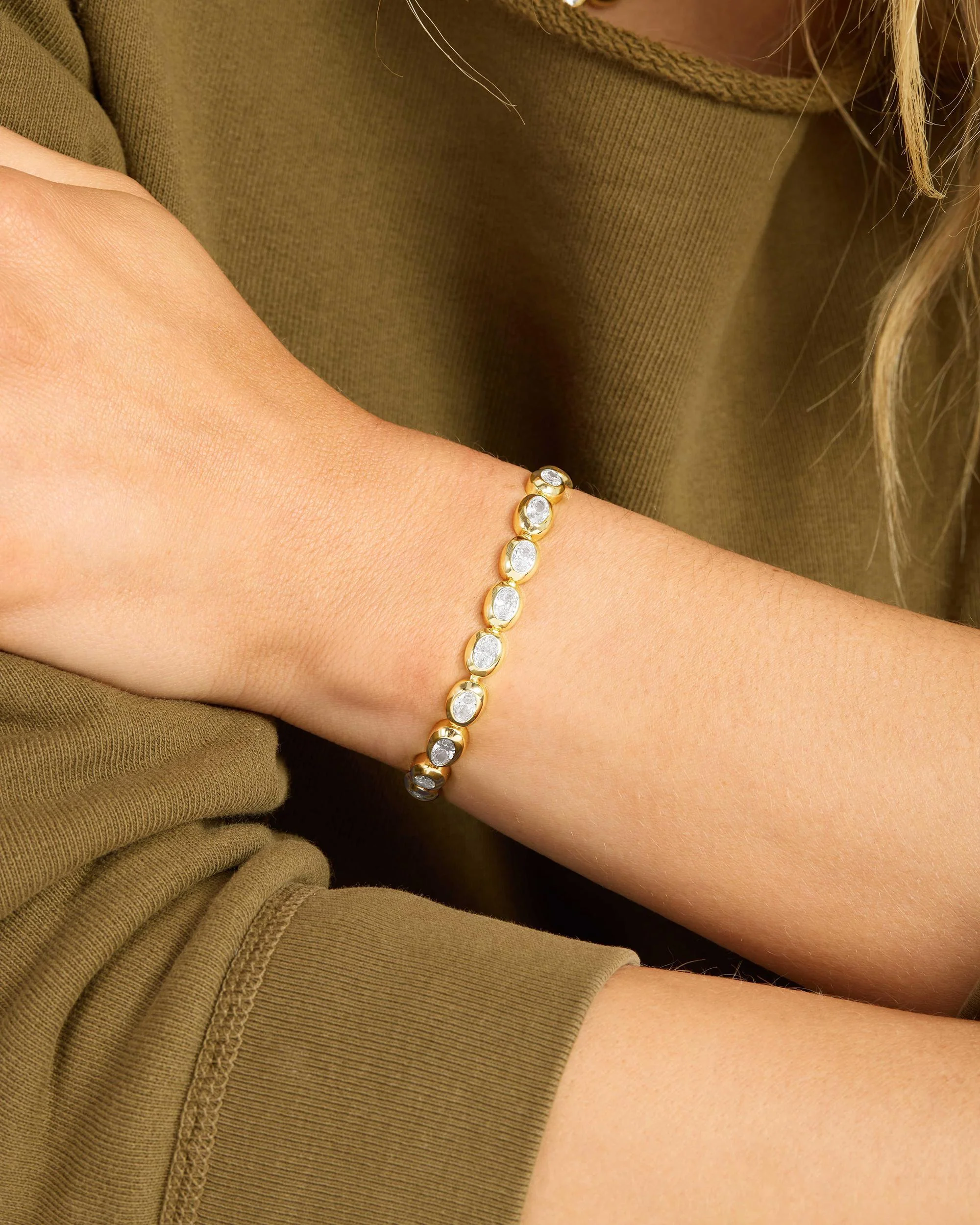 She's a Boss Tennis Bracelet 4mm - Gold|White Diamondettes - Image 2