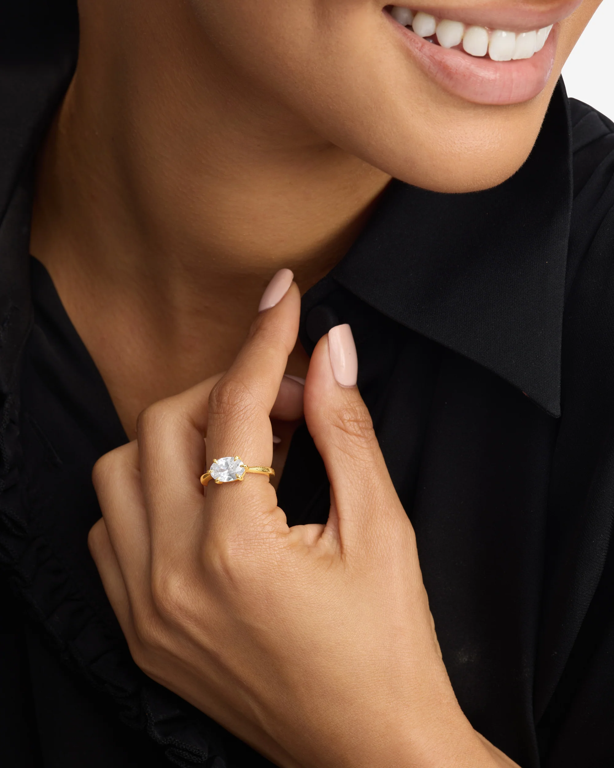 She's on Point Ring - Gold|White Diamondettes - Image 2